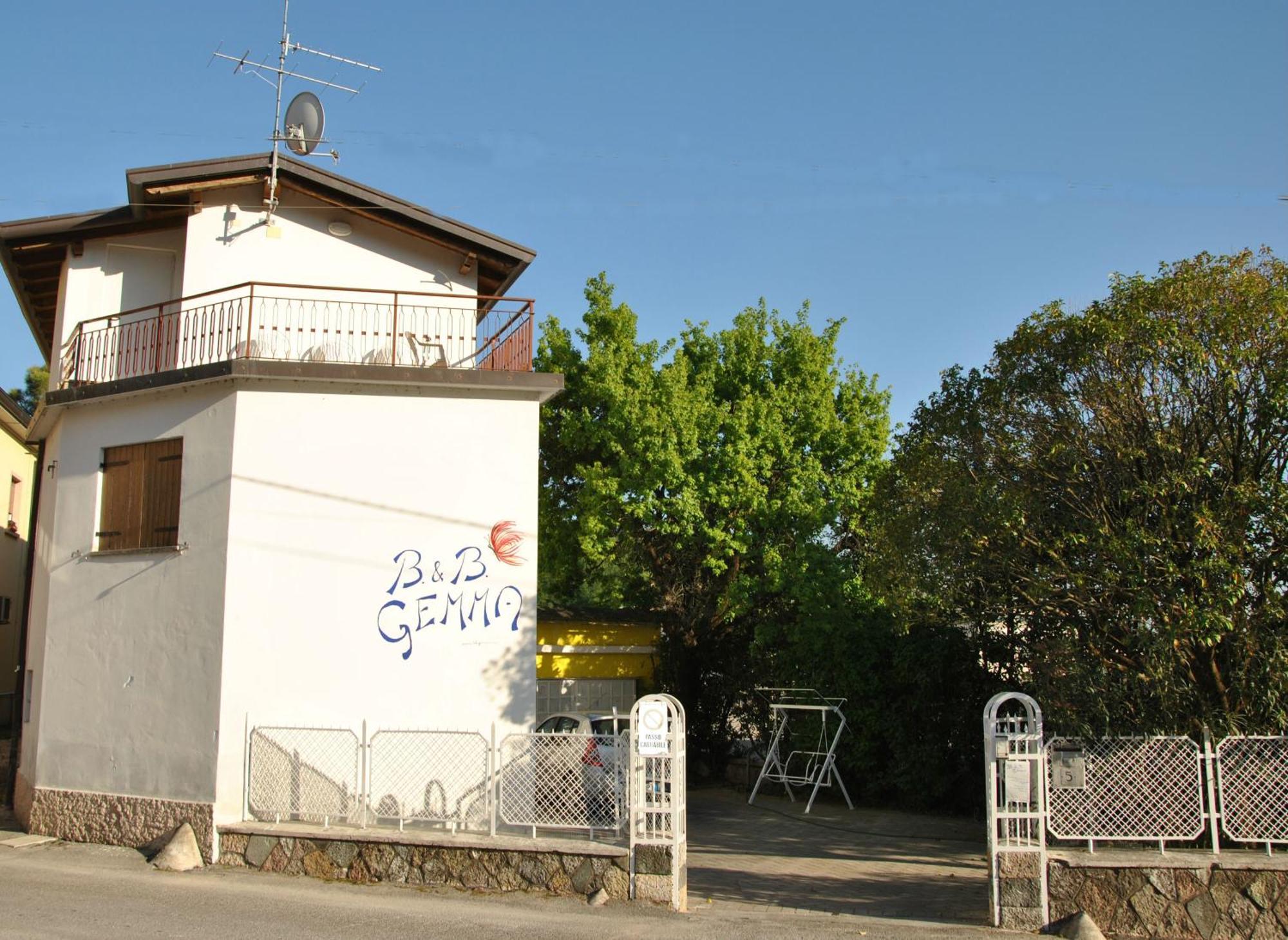 Bed & Breakfast Gemma เกรซซานา ภายนอก รูปภาพ